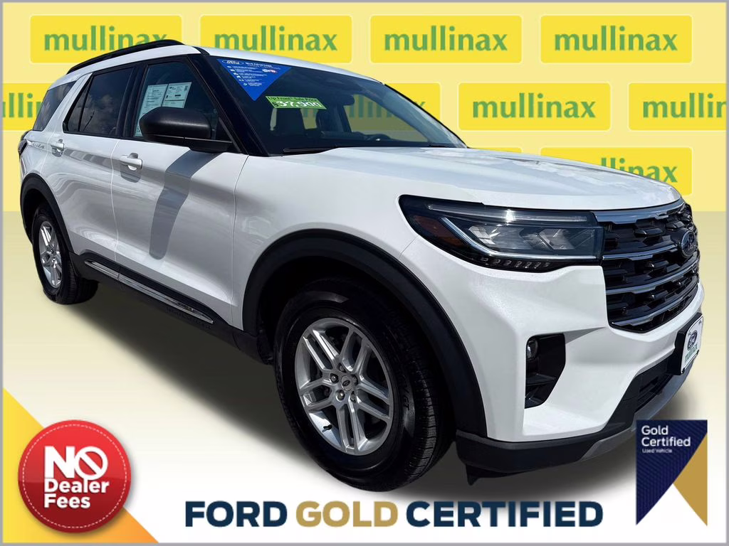 2025 Star White Metallic Tri-Coat Ford Explorer Active RWD SUV