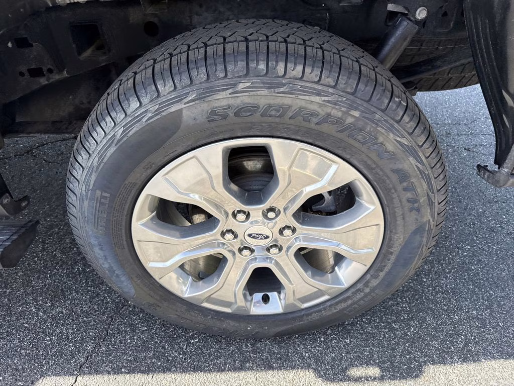 2023 Agate Black Metallic Ford F-150 Platinum 4X4 Truck