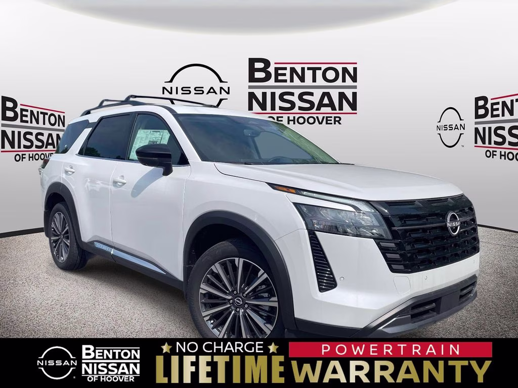2026 Everest White Pearl Tricoat Nissan Pathfinder Platinum FWD SUV