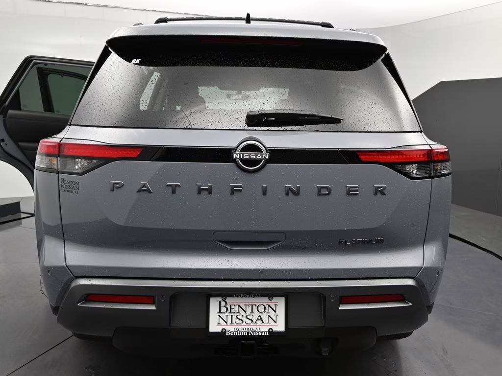 2026 Boulder Gray Pearl Nissan Pathfinder Platinum FWD SUV