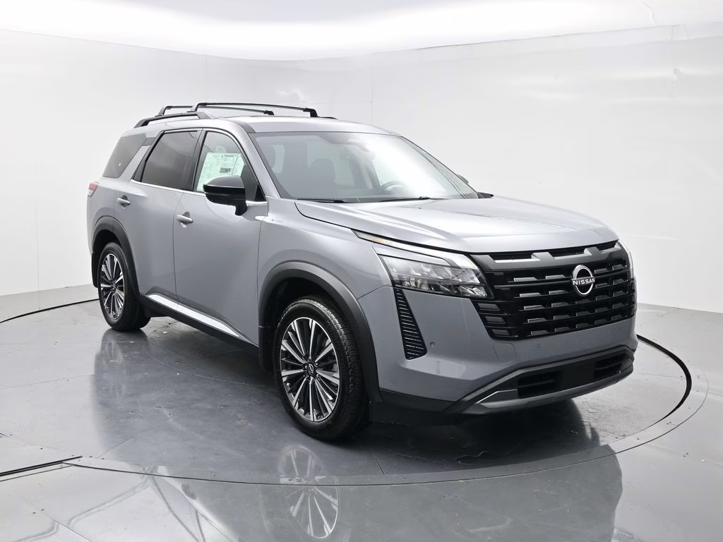 2026 Boulder Gray Pearl Nissan Pathfinder Platinum FWD SUV