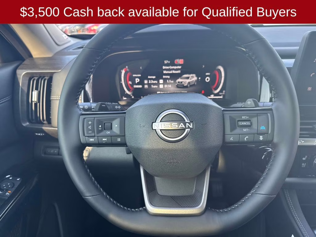 2026 Everest White Pearl Tricoat Nissan Pathfinder Platinum FWD SUV