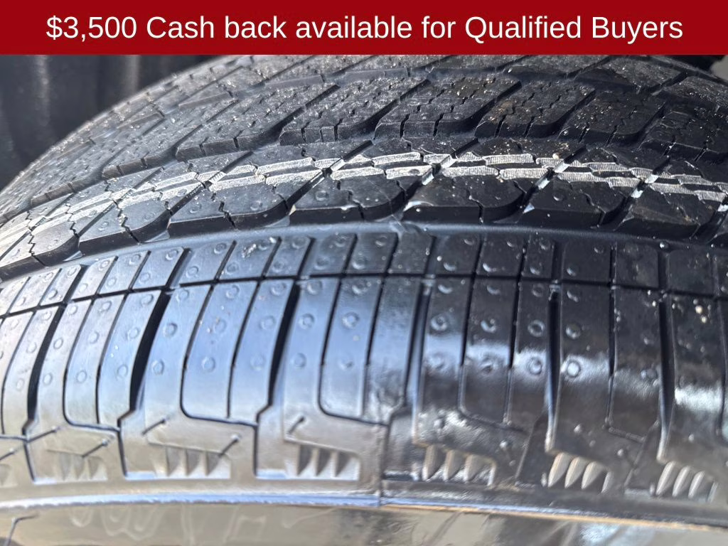 2026 Everest White Pearl Tricoat Nissan Pathfinder Platinum FWD SUV