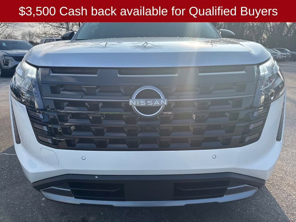 2026 Everest White Pearl Tricoat Nissan Pathfinder Platinum FWD SUV