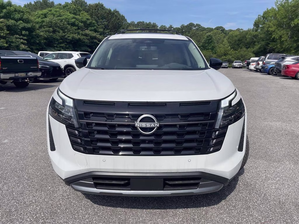 2026 Everest White Pearl Tricoat Nissan Pathfinder Platinum FWD SUV