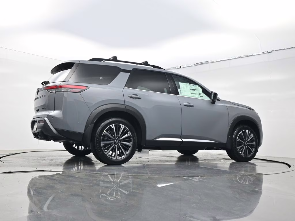2026 Boulder Gray Pearl Nissan Pathfinder Platinum FWD SUV