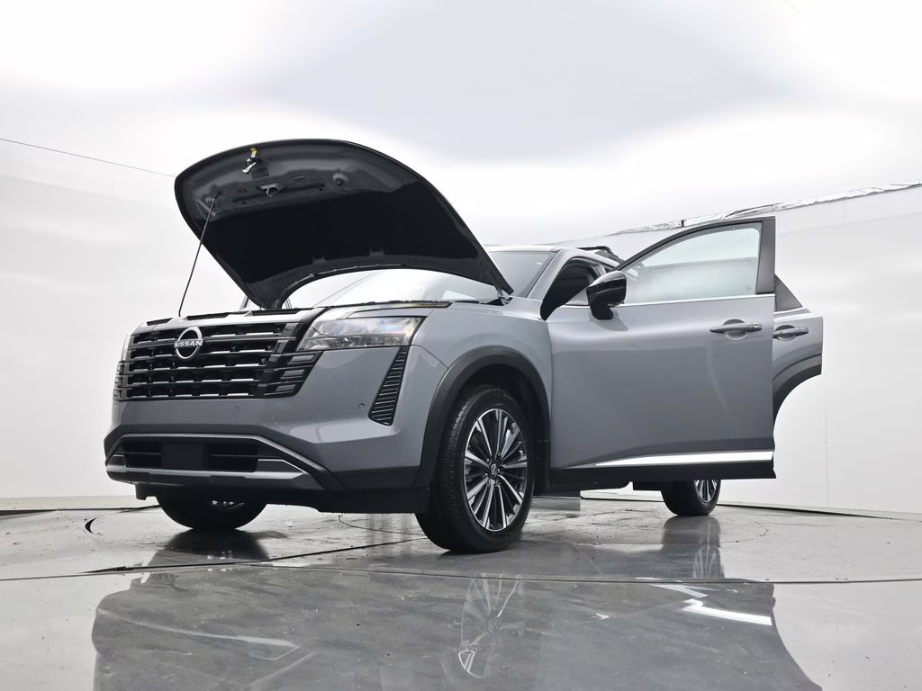 2026 Boulder Gray Pearl Nissan Pathfinder Platinum FWD SUV