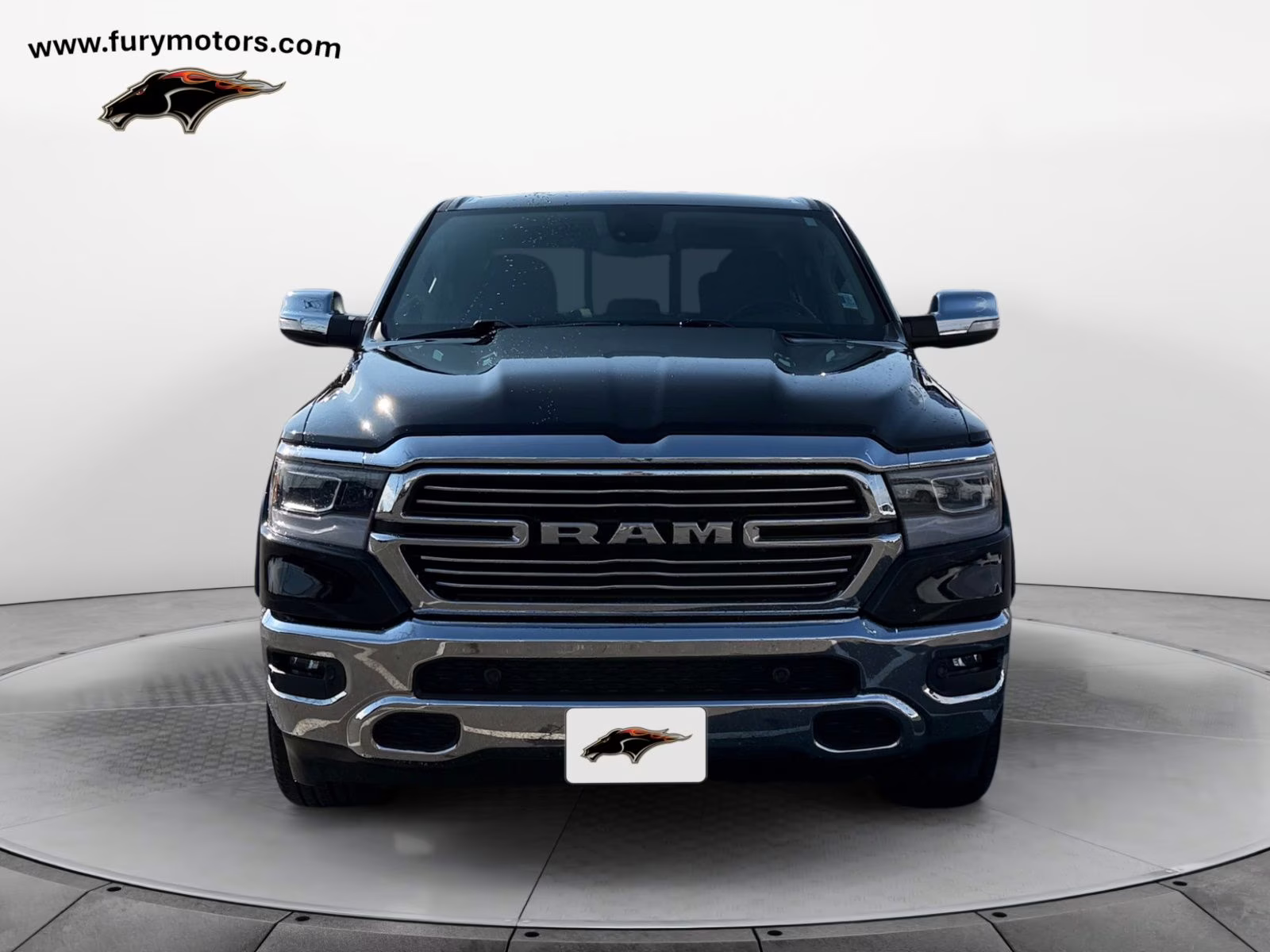 2020 Diamond Black Crystal Pearlcoat Ram 1500 Laramie 4X4 Truck