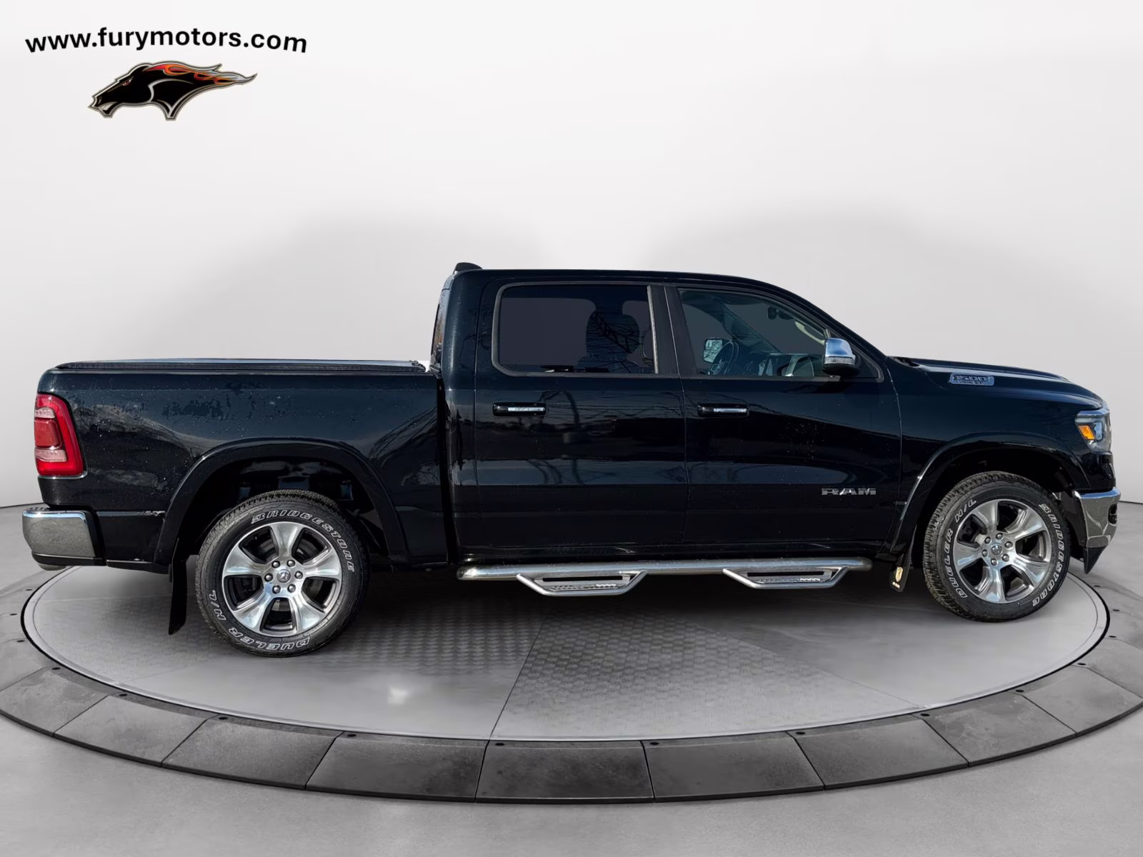 2020 Diamond Black Crystal Pearlcoat Ram 1500 Laramie 4X4 Truck