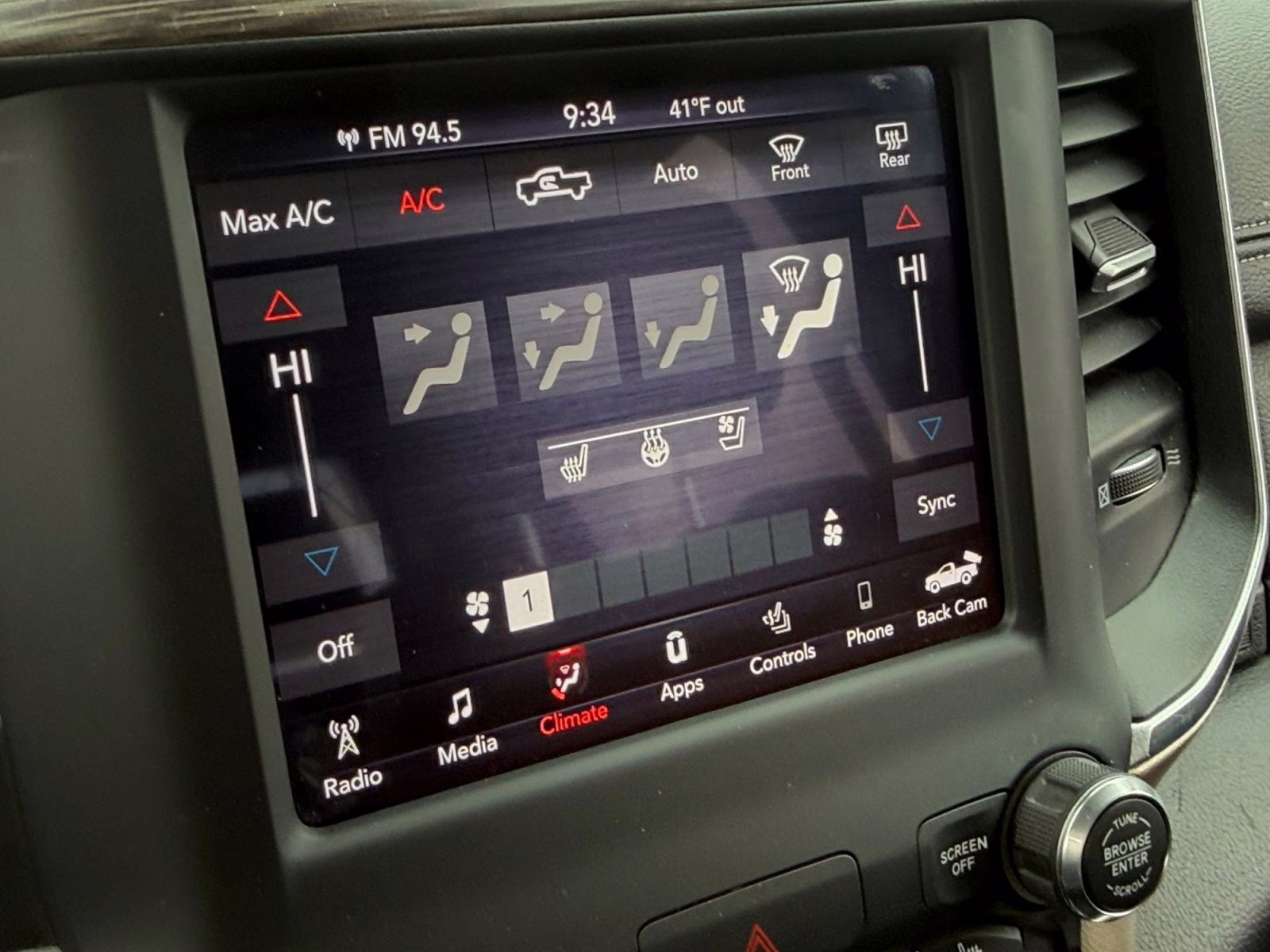 2020 Diamond Black Crystal Pearlcoat Ram 1500 Laramie 4X4 Truck