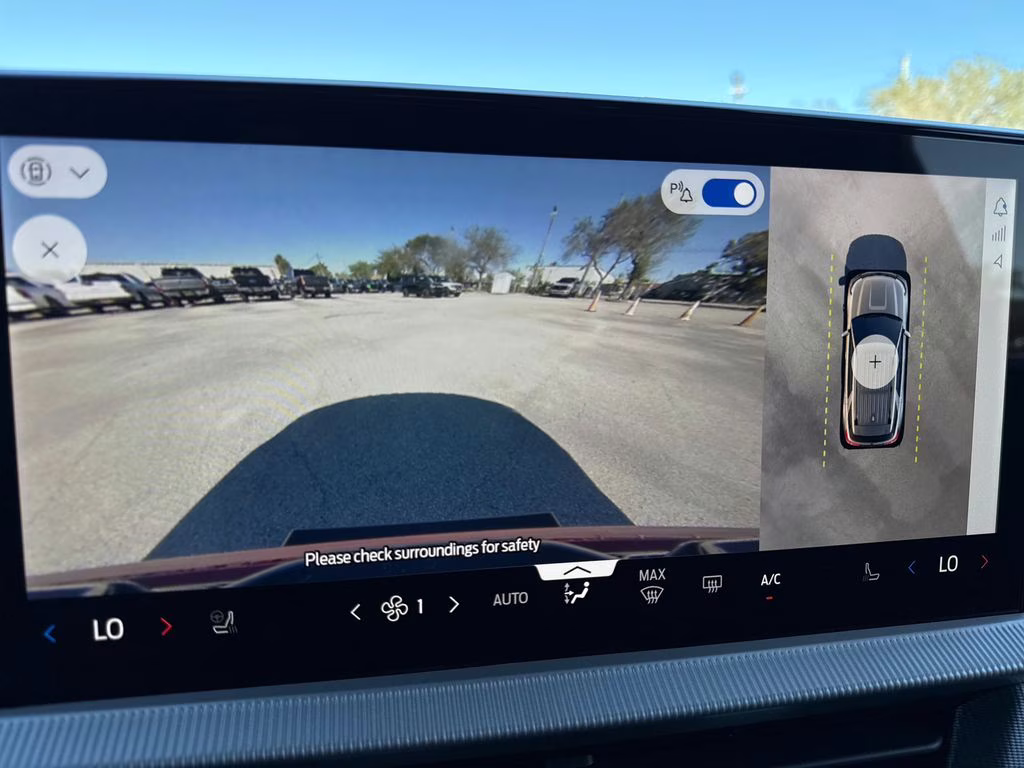 2026 Rapid Red Metallic Tinted Clearcoat Ford Explorer ST-Line RWD SUV