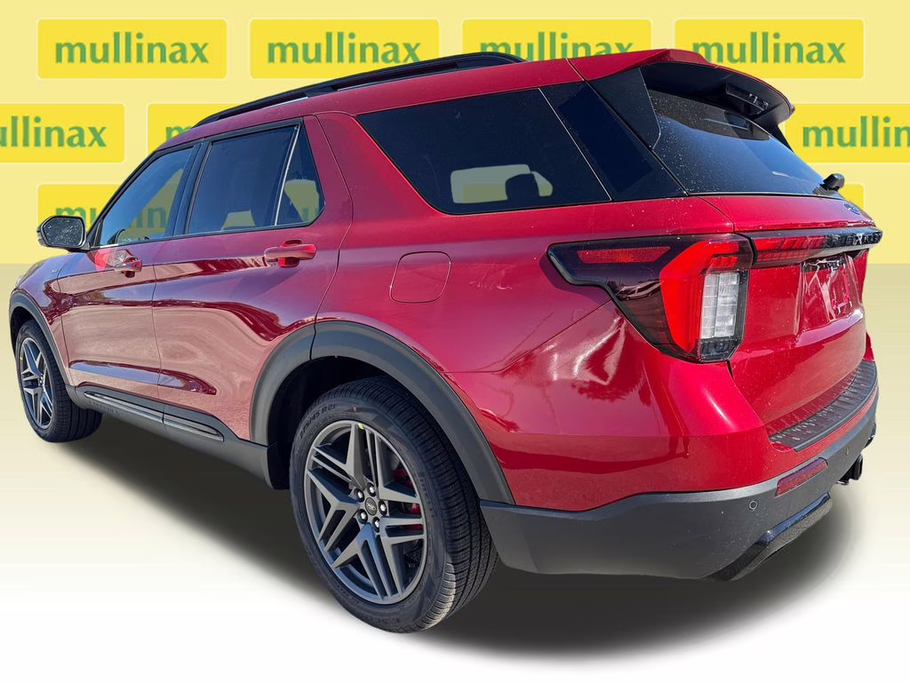 2026 Rapid Red Metallic Tinted Clearcoat Ford Explorer ST-Line RWD SUV