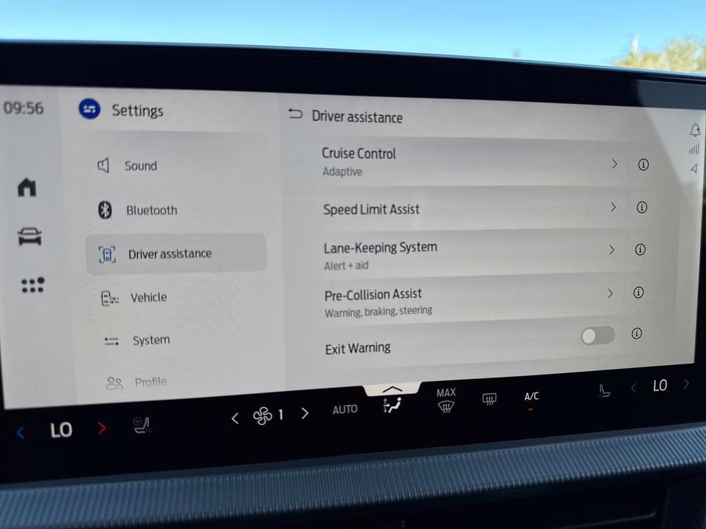 2026 Rapid Red Metallic Tinted Clearcoat Ford Explorer ST-Line RWD SUV