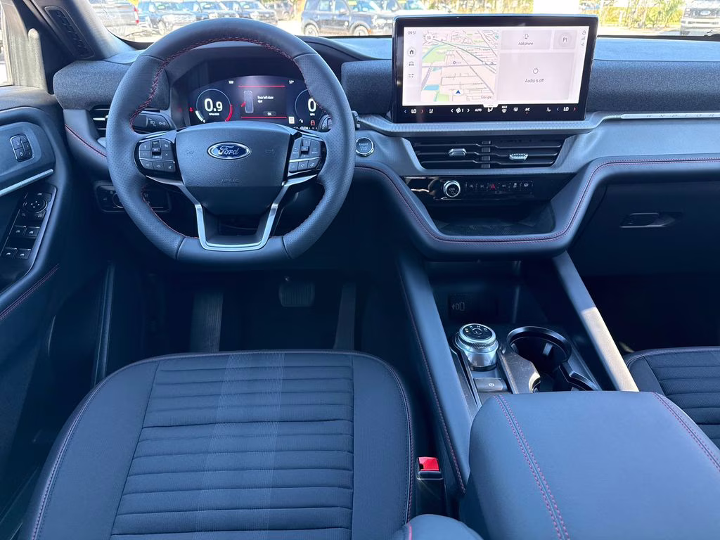 2026 Rapid Red Metallic Tinted Clearcoat Ford Explorer ST-Line RWD SUV