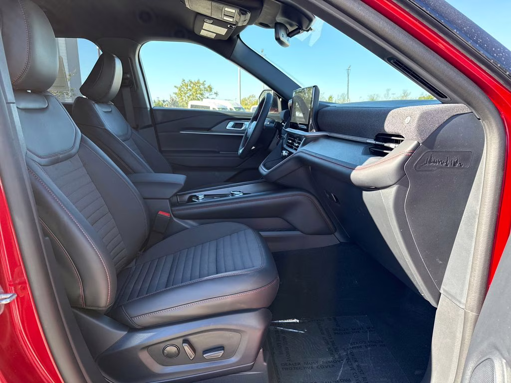 2026 Rapid Red Metallic Tinted Clearcoat Ford Explorer ST-Line RWD SUV