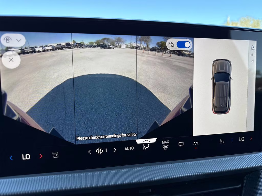 2026 Rapid Red Metallic Tinted Clearcoat Ford Explorer ST-Line RWD SUV