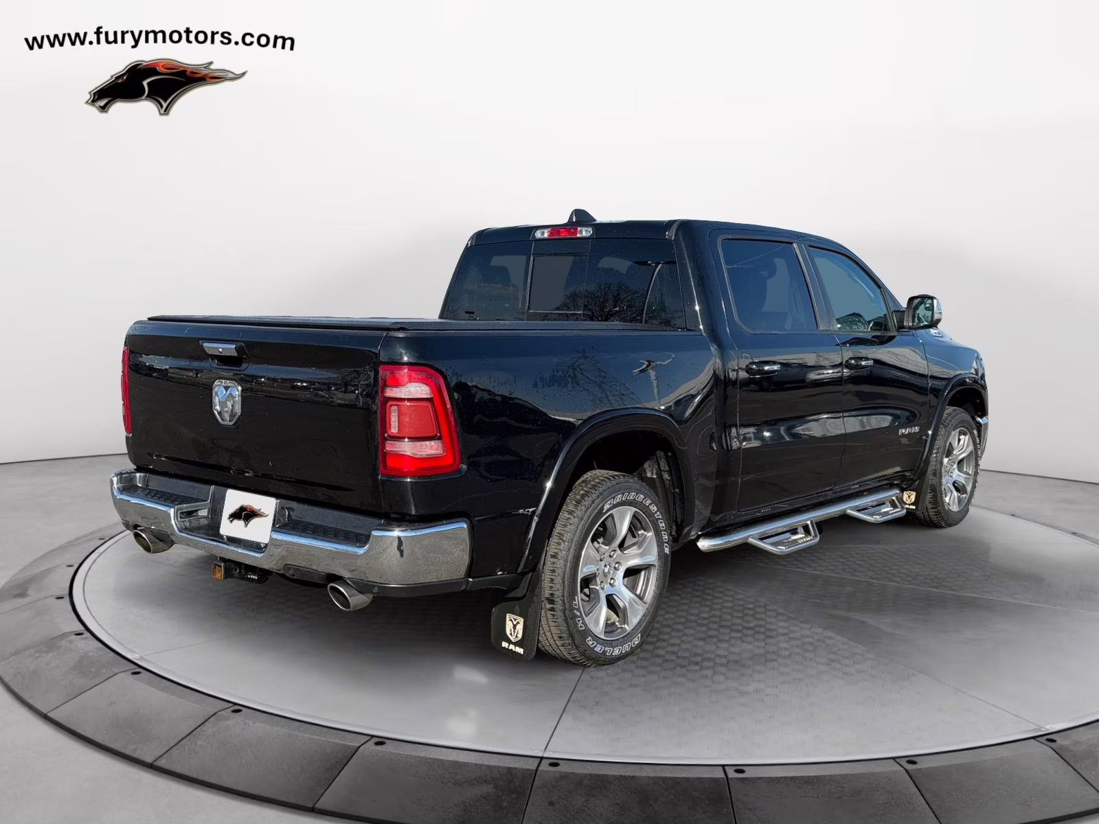 2020 Diamond Black Crystal Pearlcoat Ram 1500 Laramie 4X4 Truck