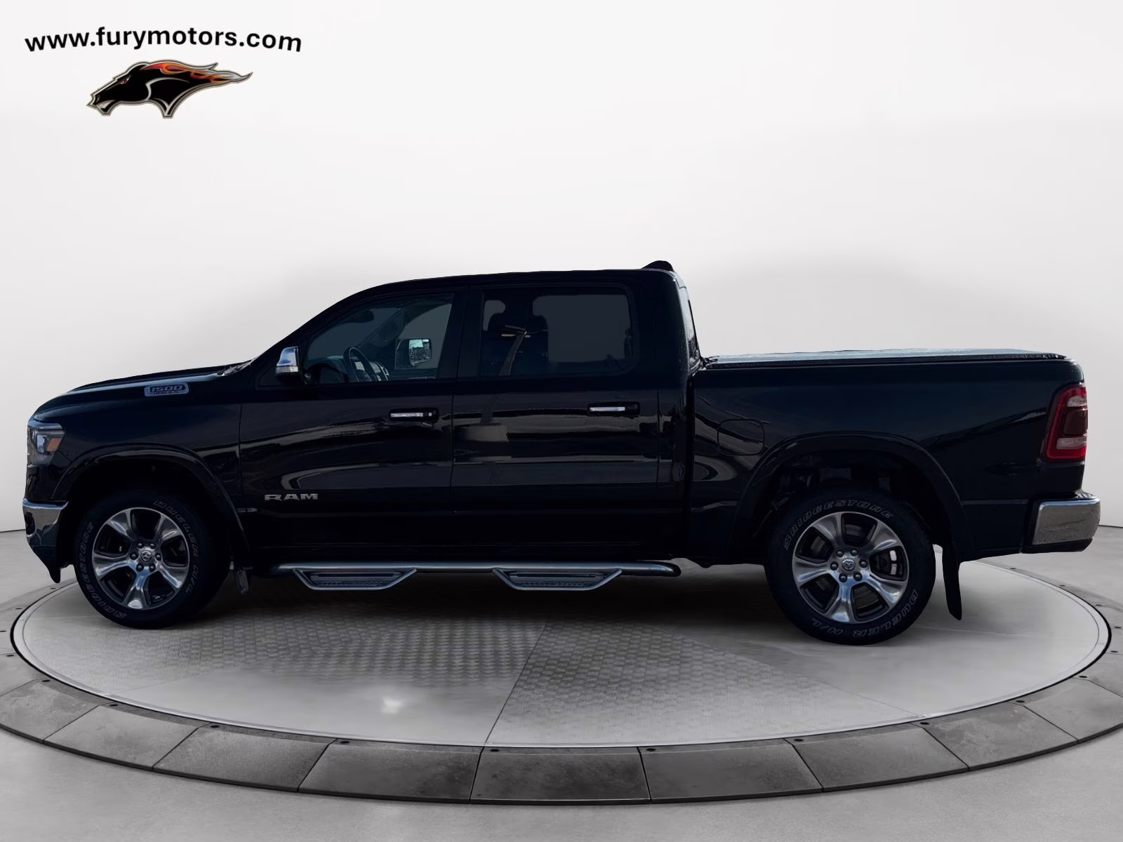 2020 Diamond Black Crystal Pearlcoat Ram 1500 Laramie 4X4 Truck