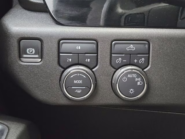 2024 Summit White Chevrolet Silverado 2500HD LT 4X4 Truck