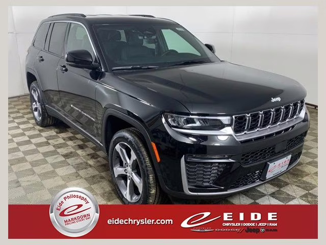 2026 Diamond Black Crystal Pearlcoat Jeep Grand Cherokee Limited 4X4 SUV