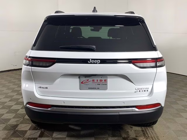 2026 Bright White Clearcoat Jeep Grand Cherokee Limited 4X4 SUV