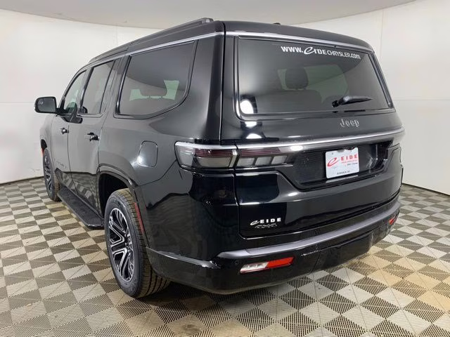 2026 High Gloss Black Jeep Grand Wagoneer 4x4 4X4 SUV