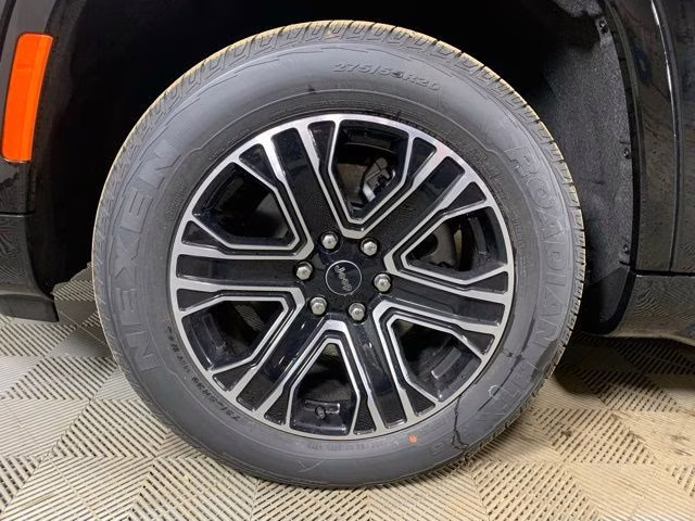 2026 High Gloss Black Jeep Grand Wagoneer 4x4 4X4 SUV