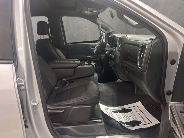 2021 Silver Ice Metallic Chevrolet Silverado 2500HD LT 4X4 Truck