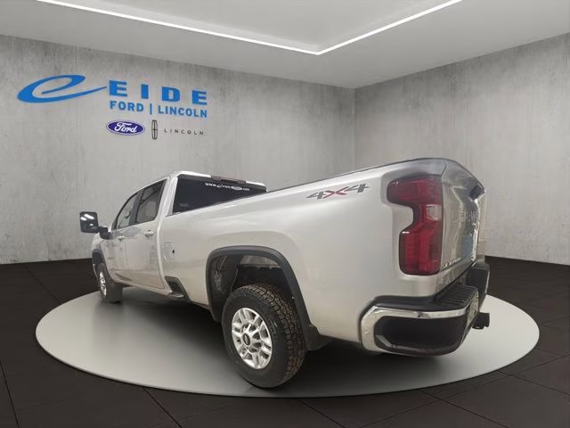 2021 Silver Ice Metallic Chevrolet Silverado 2500HD LT 4X4 Truck