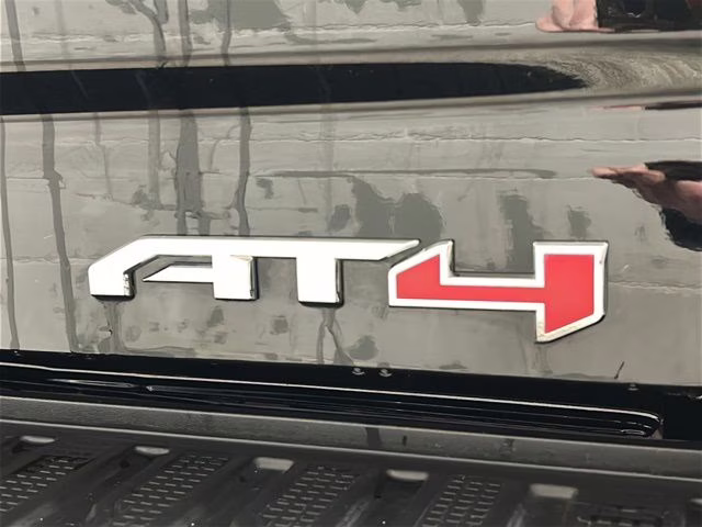 2025 Onyx Black GMC Sierra 2500HD AT4 4X4 Truck
