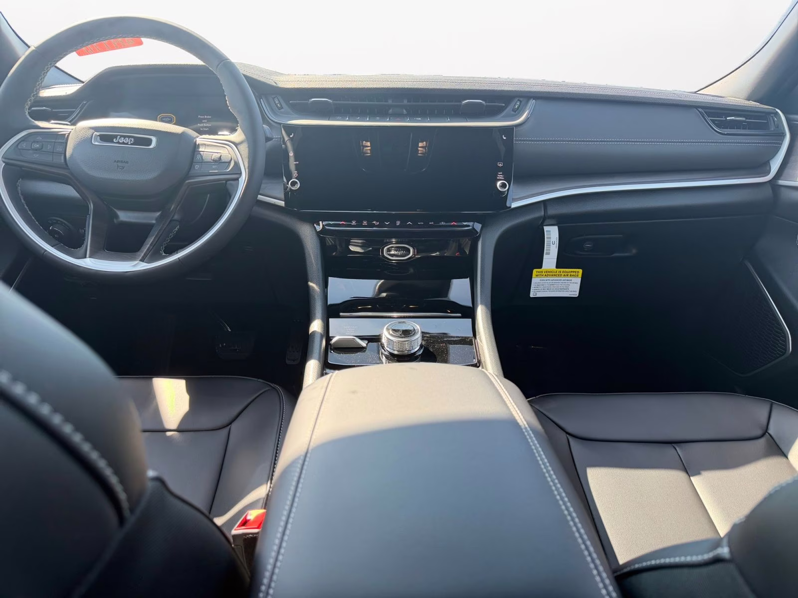 2026 Diamond Black Crystal Pearlcoat Jeep Grand Cherokee Limited 4X4 SUV