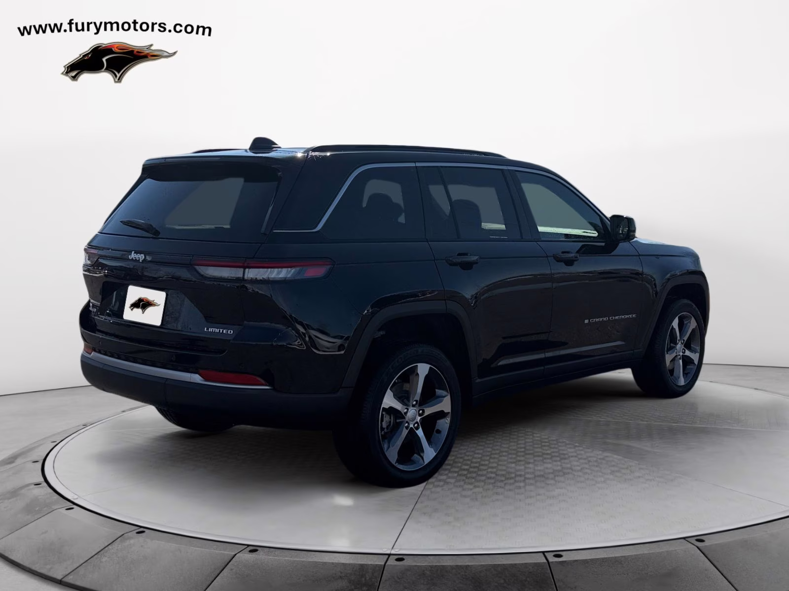 2026 Diamond Black Crystal Pearlcoat Jeep Grand Cherokee Limited 4X4 SUV