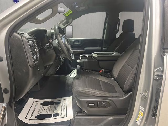 2021 Silver Ice Metallic Chevrolet Silverado 2500HD LT 4X4 Truck