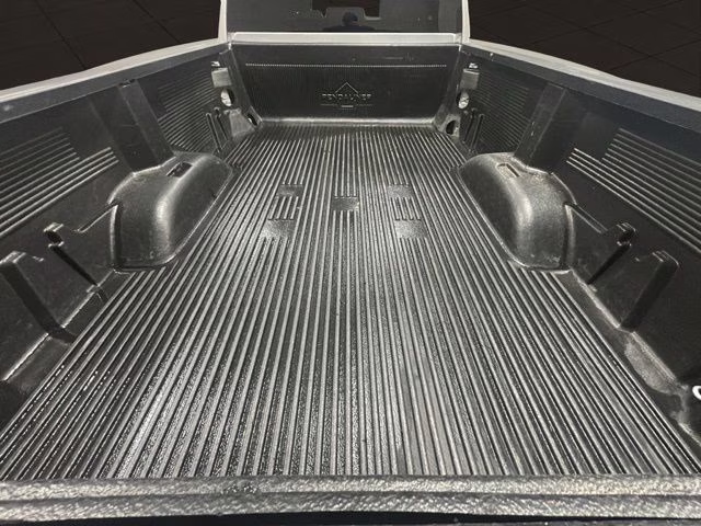 2021 Silver Ice Metallic Chevrolet Silverado 2500HD LT 4X4 Truck