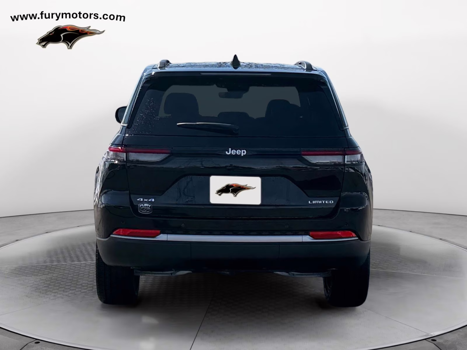 2026 Diamond Black Crystal Pearlcoat Jeep Grand Cherokee Limited 4X4 SUV