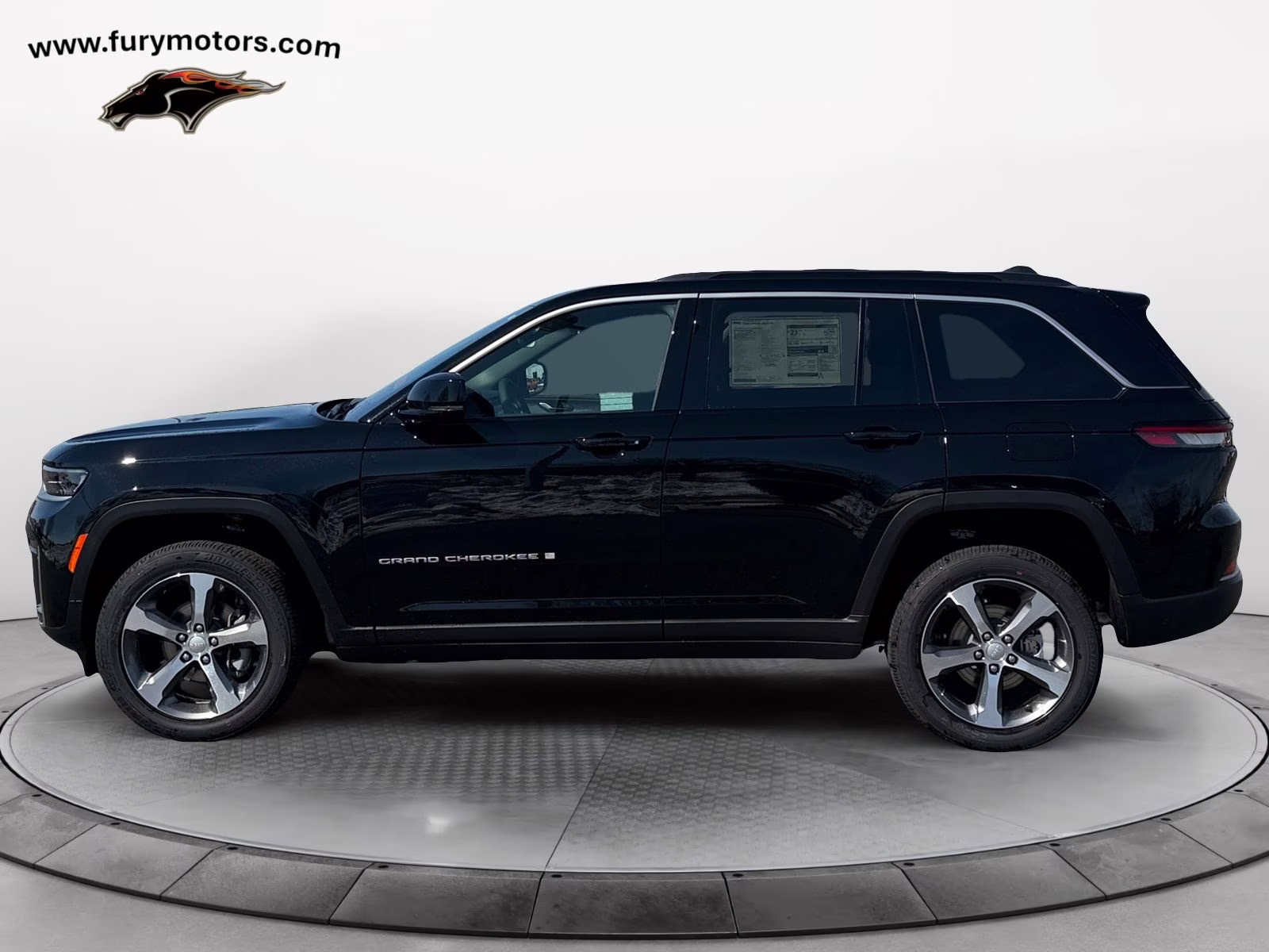 2026 Diamond Black Crystal Pearlcoat Jeep Grand Cherokee Limited 4X4 SUV