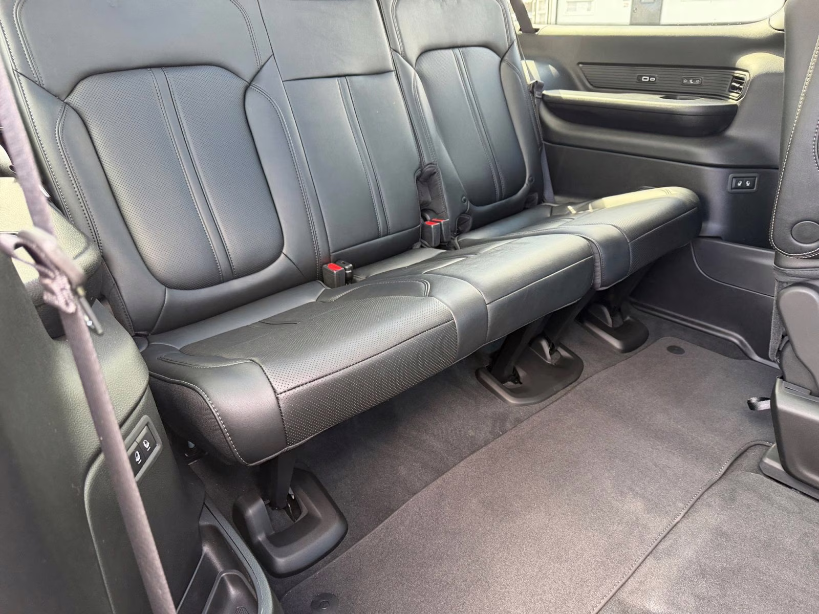 2026 Silver Zynith Jeep Grand Wagoneer L Limited Reserve 4X4 SUV