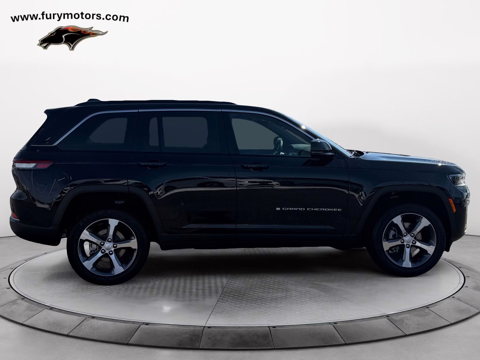 2026 Diamond Black Crystal Pearlcoat Jeep Grand Cherokee Limited 4X4 SUV