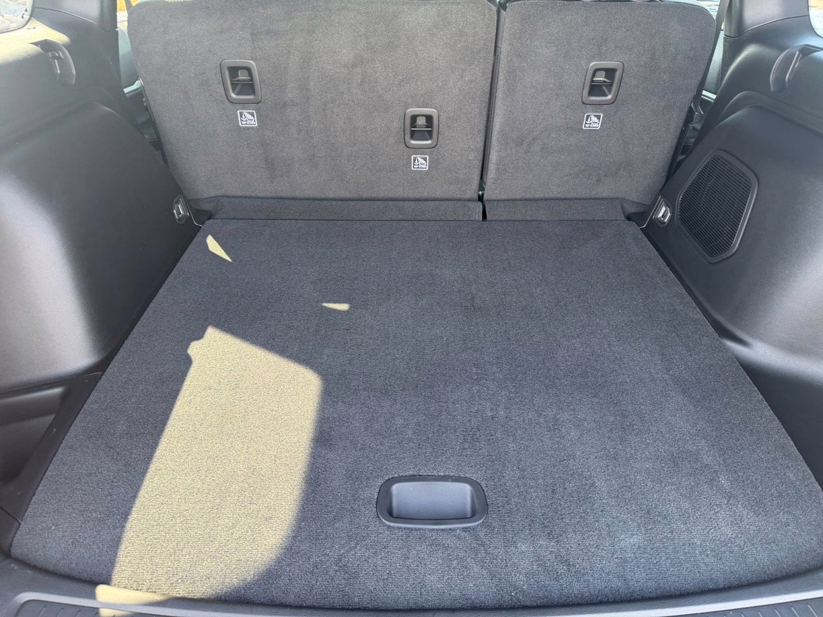 2026 Diamond Black Crystal Pearlcoat Jeep Grand Cherokee Limited 4X4 SUV