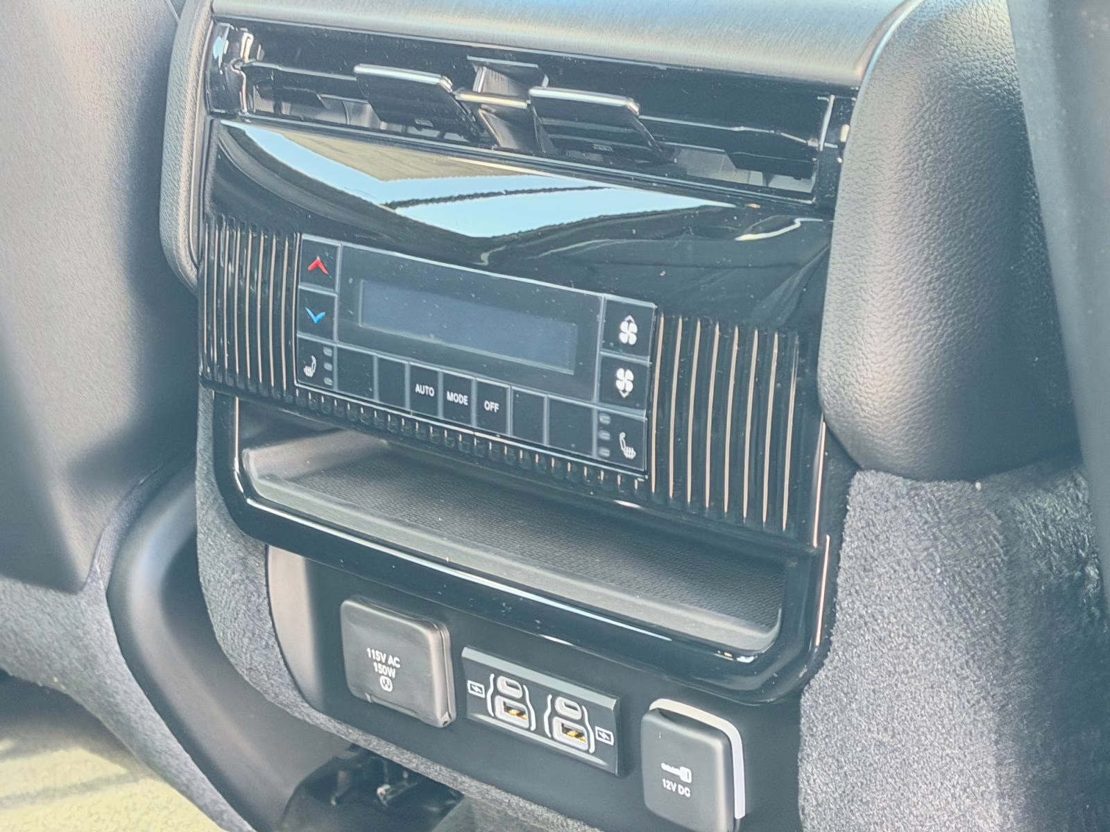 2026 Silver Zynith Jeep Grand Wagoneer L Limited Reserve 4X4 SUV