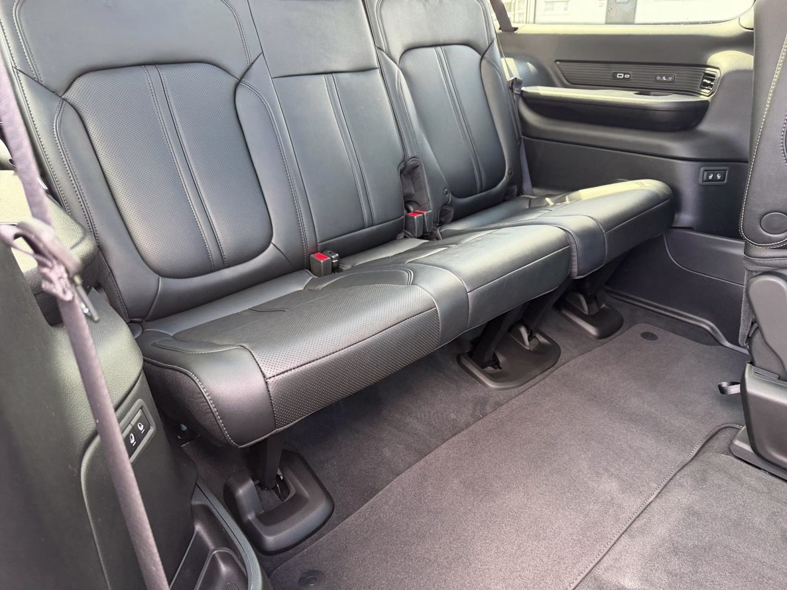 2026 Silver Zynith Jeep Grand Wagoneer L Limited Reserve 4X4 SUV