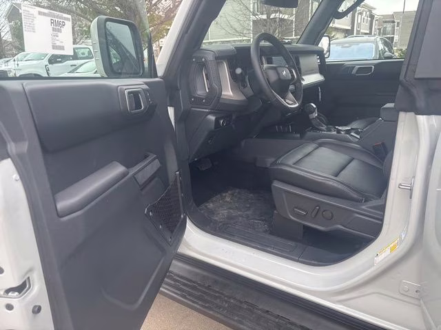 2026 Avalanche Gray Ford Bronco Outer Banks 4X4 SUV