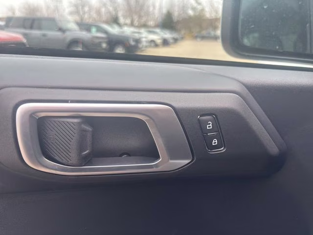 2026 Avalanche Gray Ford Bronco Outer Banks 4X4 SUV