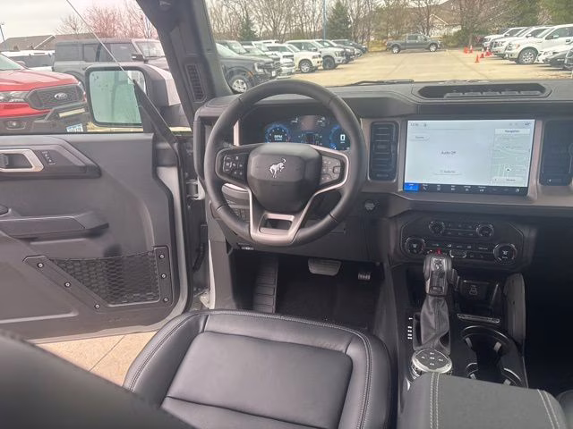 2026 Avalanche Gray Ford Bronco Outer Banks 4X4 SUV