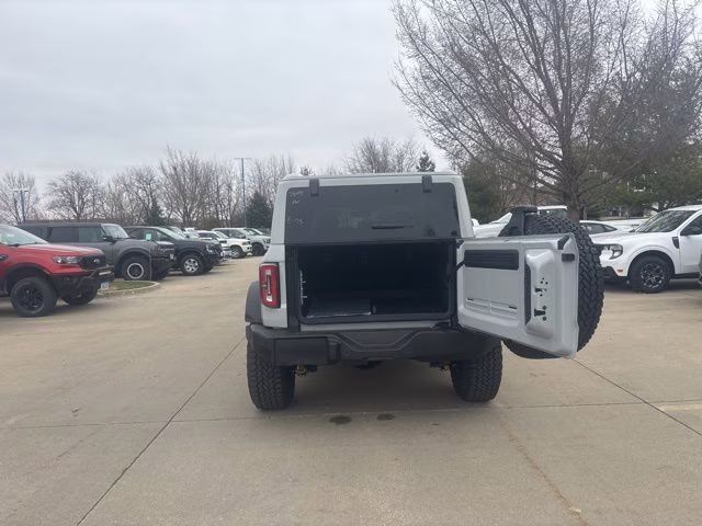 2026 Avalanche Gray Ford Bronco Outer Banks 4X4 SUV
