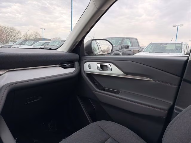 2026 Agate Black Metallic Ford Explorer Active 4X4 SUV