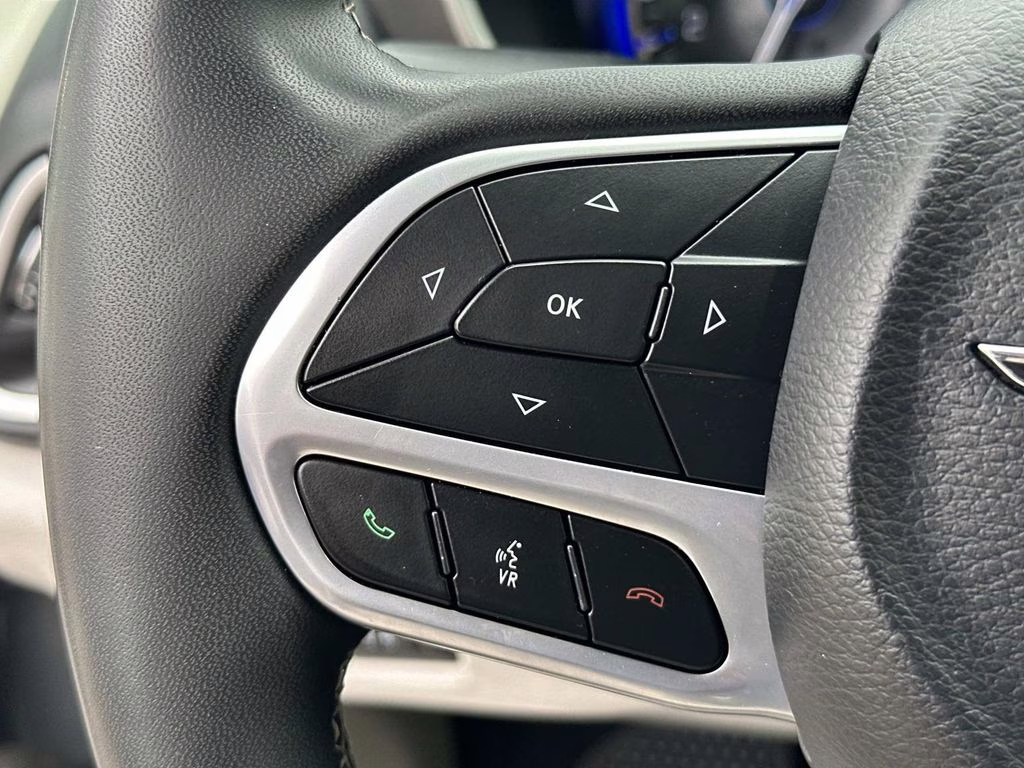 2022 Ceramic Gray Clearcoat Chrysler Pacifica Touring L FWD Van