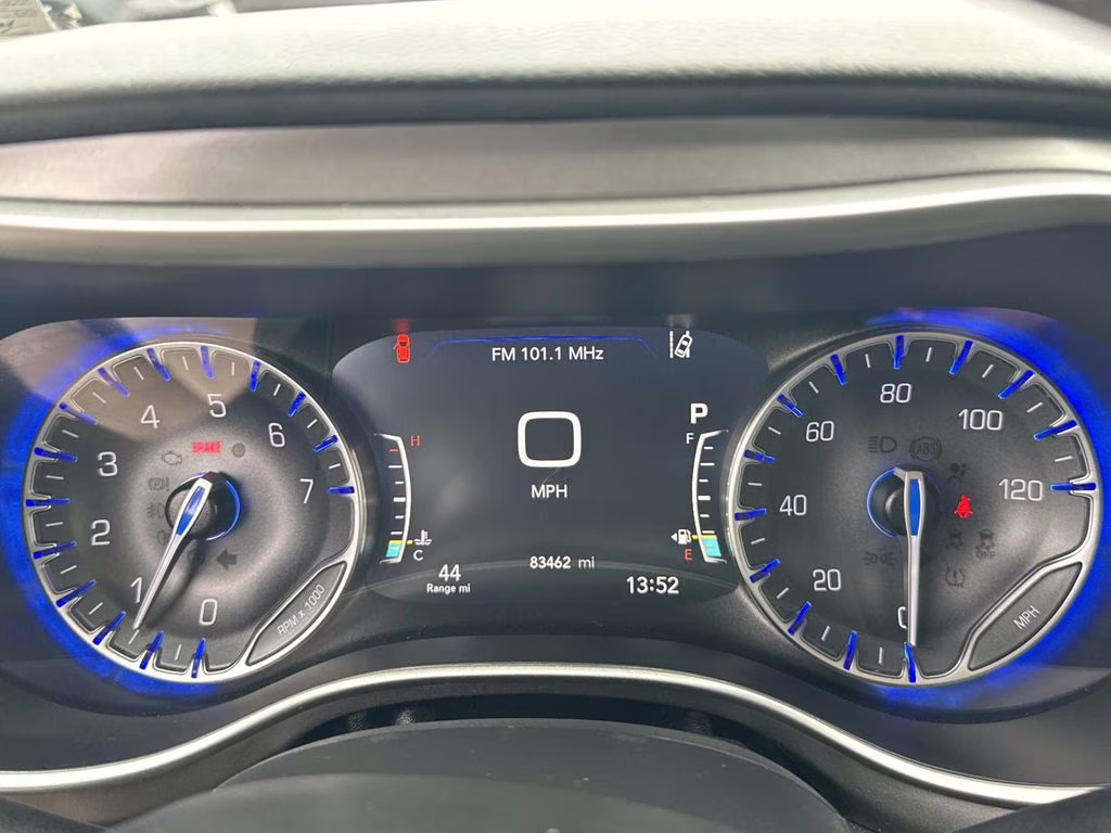 2022 Ceramic Gray Clearcoat Chrysler Pacifica Touring L FWD Van