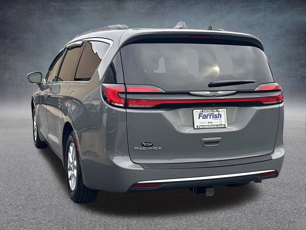 2022 Ceramic Gray Clearcoat Chrysler Pacifica Touring L FWD Van