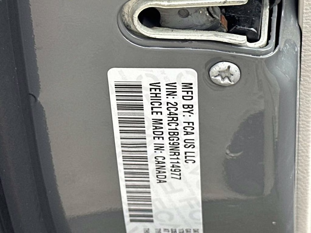 2022 Ceramic Gray Clearcoat Chrysler Pacifica Touring L FWD Van